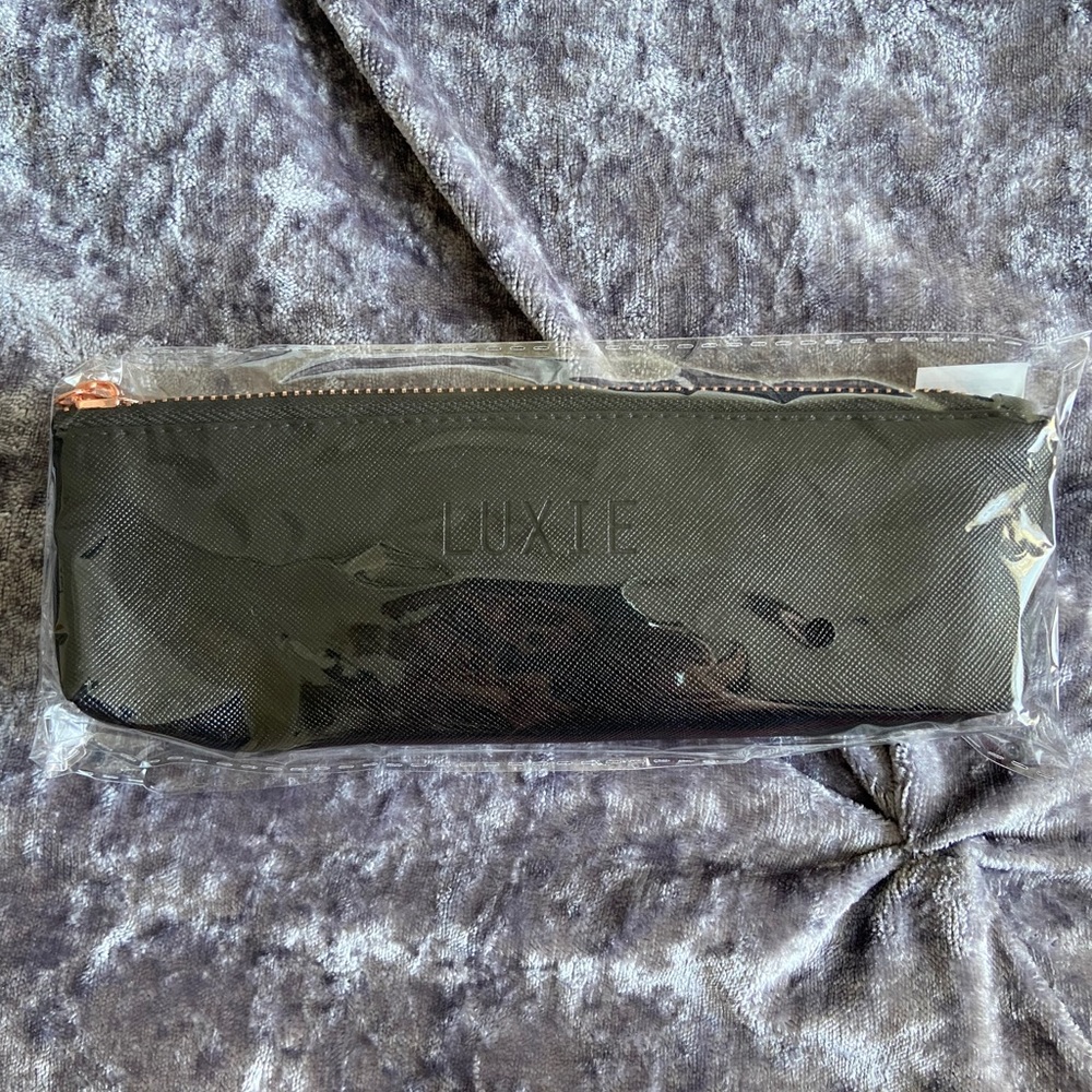 NEW Luxie Wonderlust Brush and Bag Set - Picture 8 of 14